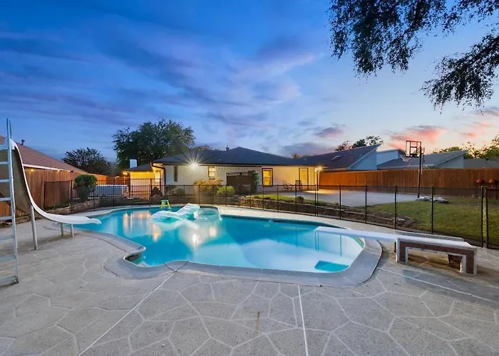 5Br Family Oasis With Pool And Game Room
